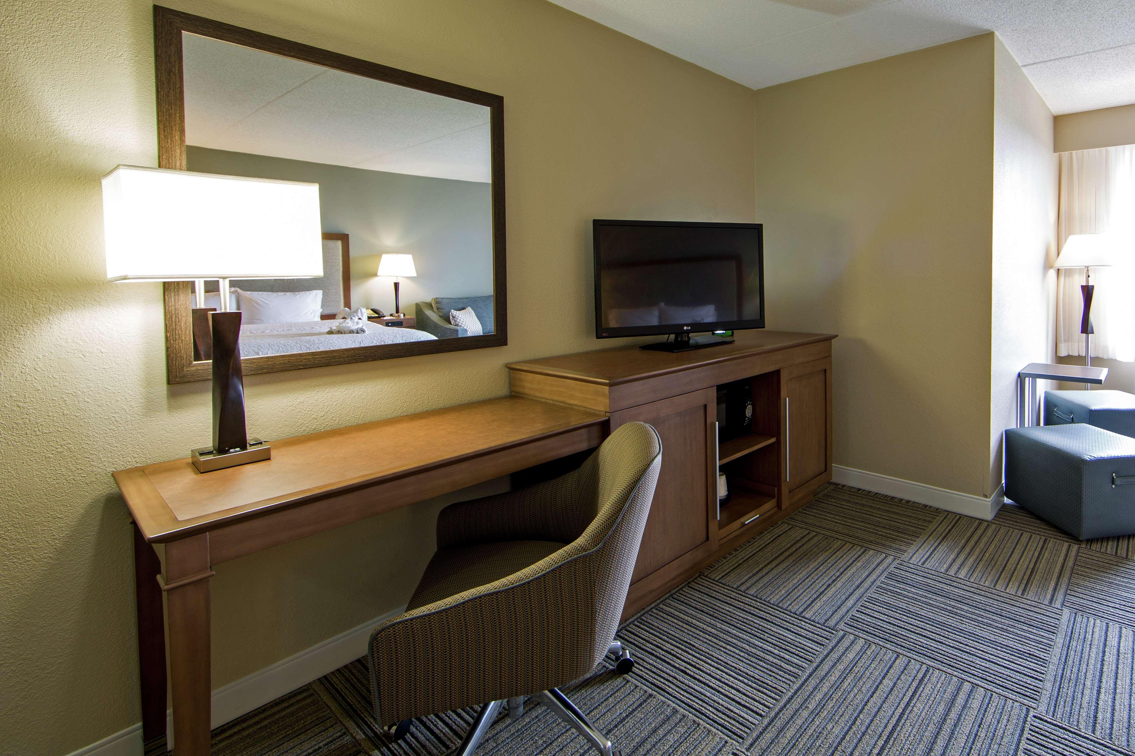 Hampton Inn Philadelphia-Airport Экстерьер фото