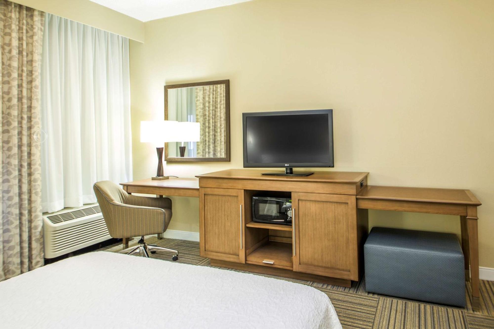 Hampton Inn Philadelphia-Airport Экстерьер фото