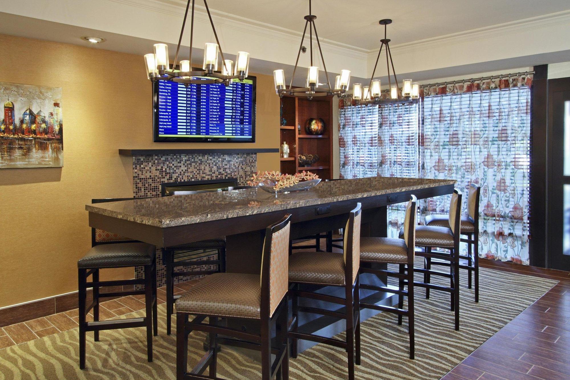 Hampton Inn Philadelphia-Airport Экстерьер фото